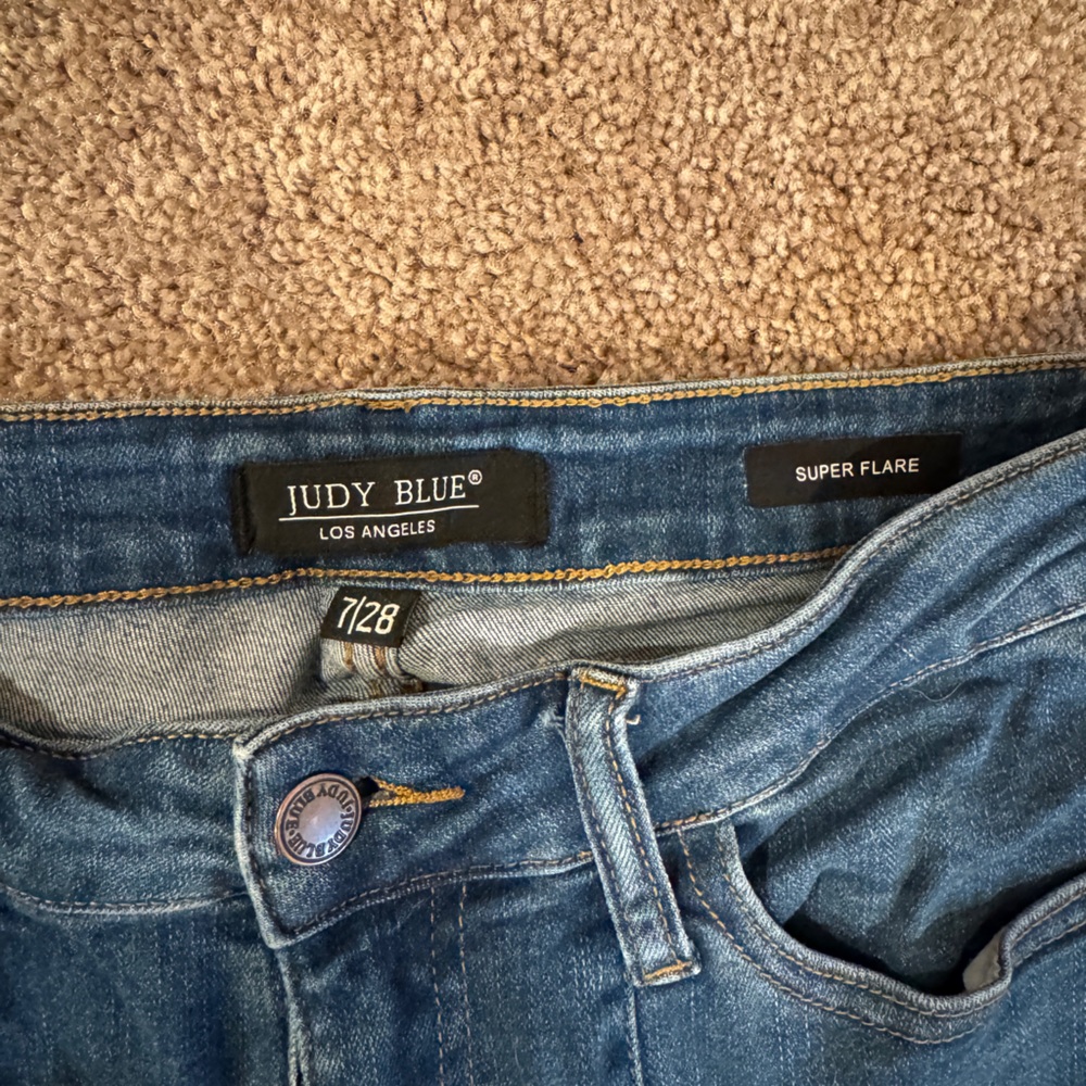 Judy Blue Super Flare Jeans in Classic Blue - Picture 3 of 5